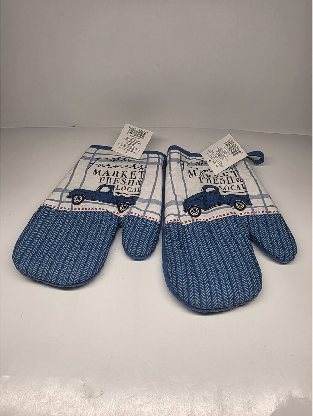 Oven Hand Mitts Old Truck Pot Kitchen Hanger "Farmer's Market Fresh & Local" NEW